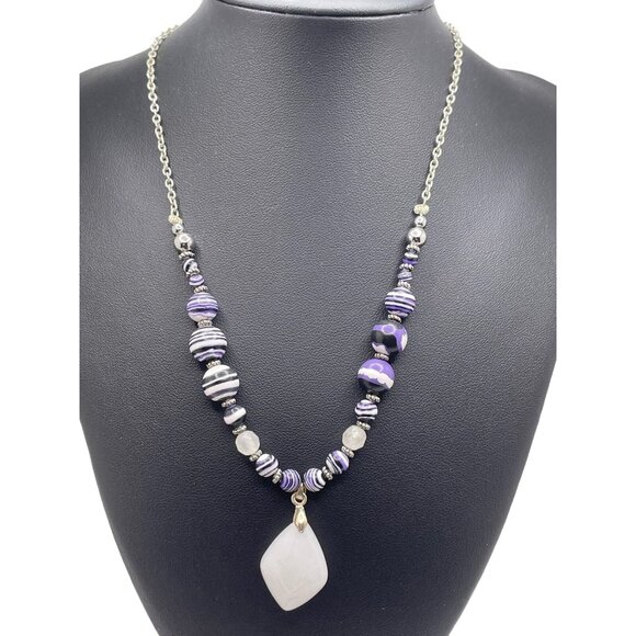 Necklace Women 17.5" Purple and White Beaded White Stone Pendant Toggle Closure - Picture 7 of 7